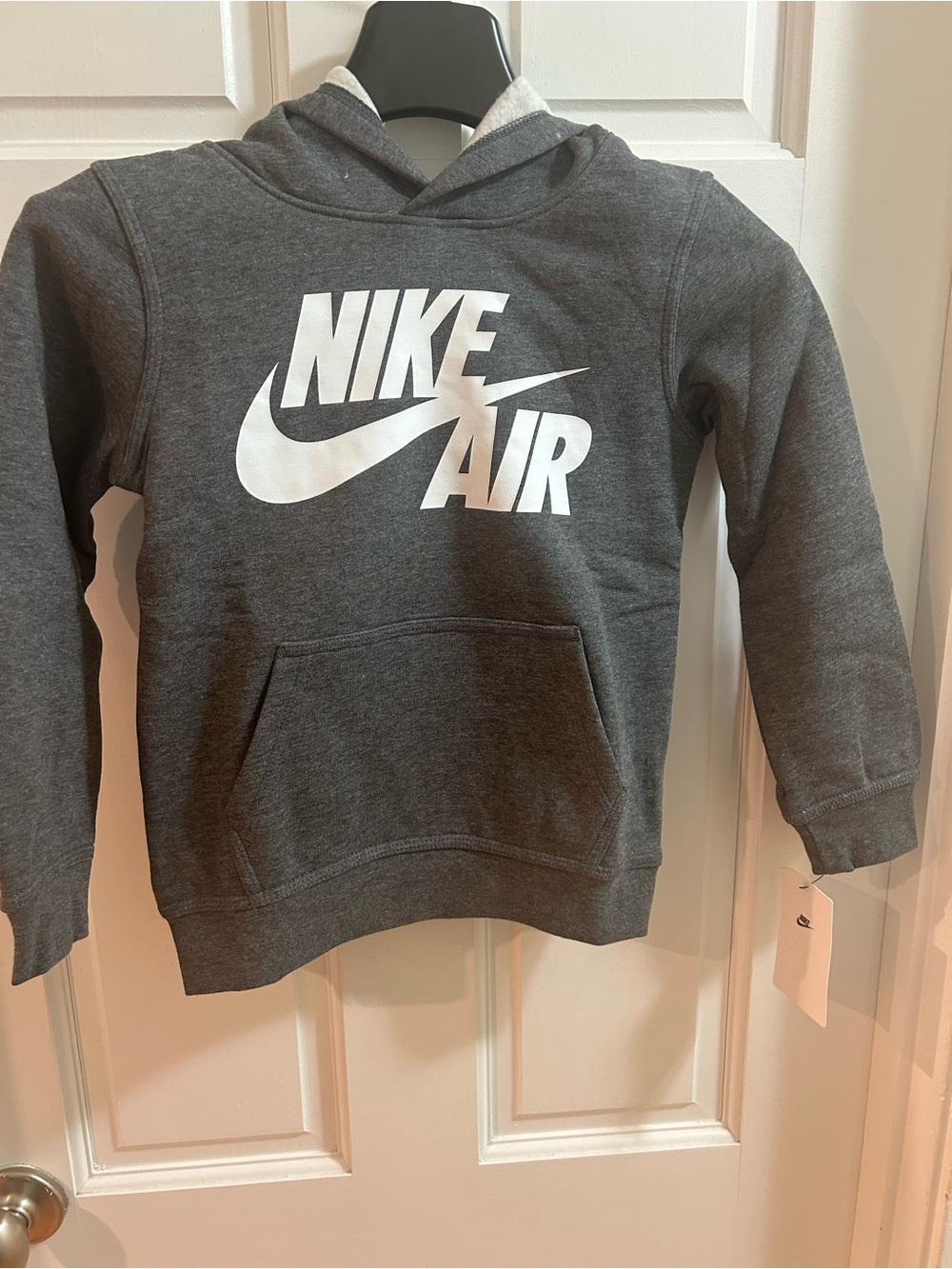 NWT Nike swoosh Kids Gray Hoodie sweatshirt size 6